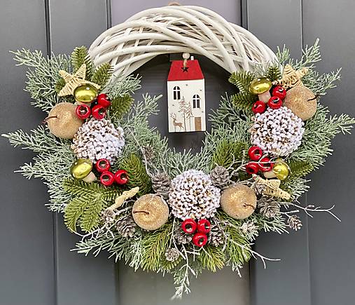 Vianočný veniec 35cm na bielom prútenom základe na dvere vianočná dekorácia Venček