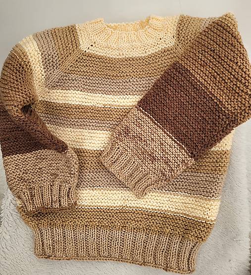 Detské oblečenie - pletený sveter hnedý - 17952730_