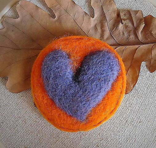 Brošne - plstená brošňa srdce - totálny výpredaj všetkého! - 17952442_