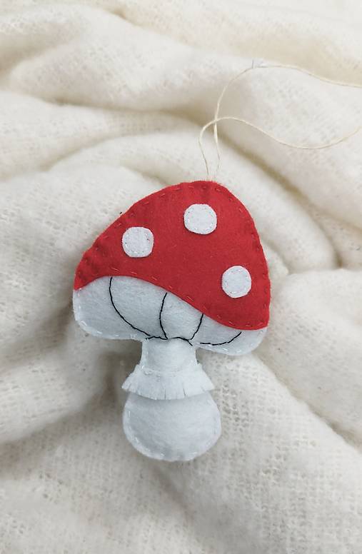 Dekorácie - Vianočná dekorácia: muchotrávka - 17954462_