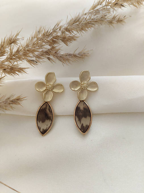 Náušnice - Náušnice s pierkom a kvietkom - 17955595_