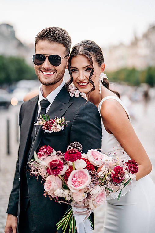 Kvetinové svadobné náušnice Olívia (Kvetinové náušnice s perlami /rôzne veľkosti/)