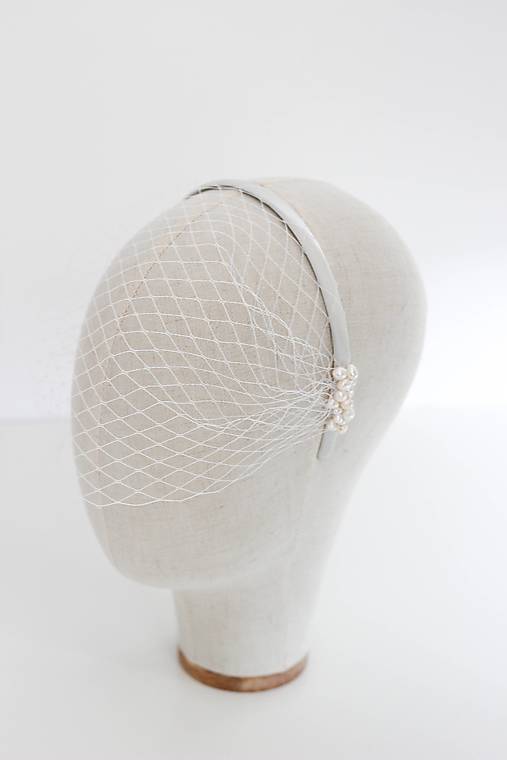 Francúzsky závoj s riečnymi perlami (Závoj s riečnymi perlami)