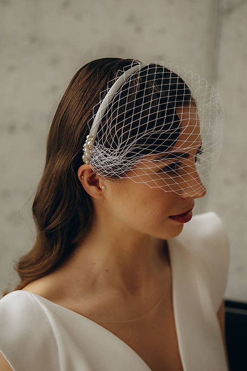 Francúzsky závoj s riečnymi perlami (Závoj s riečnymi perlami)