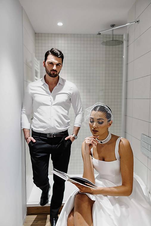 Francúzsky závoj s riečnymi perlami (Závoj s krištálikmi)