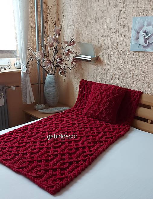 Jemnučká a ľahká deka z priadze alize puffy - šedá  (Deka, rozmer cca (190 x 75) cm, farba bordová/vínová č. 107)