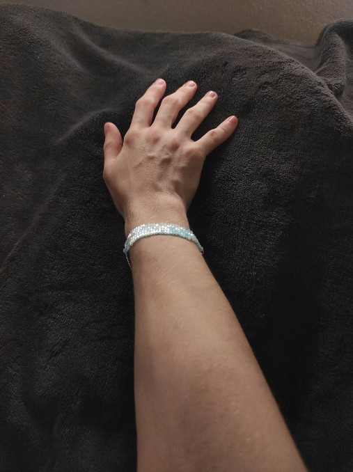 Náramky - Dámsky náramok s korálkami v svetlomodrom štýle - Calm is relative - 17956976_