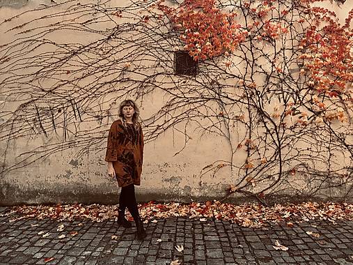 saty s vreckami .kimono skoricove.