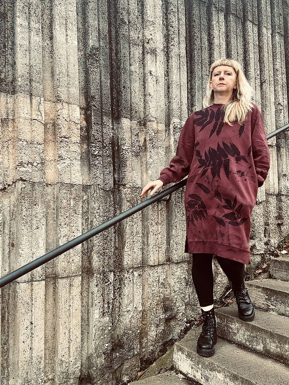 saty s vreckami .recyklovane bordo.