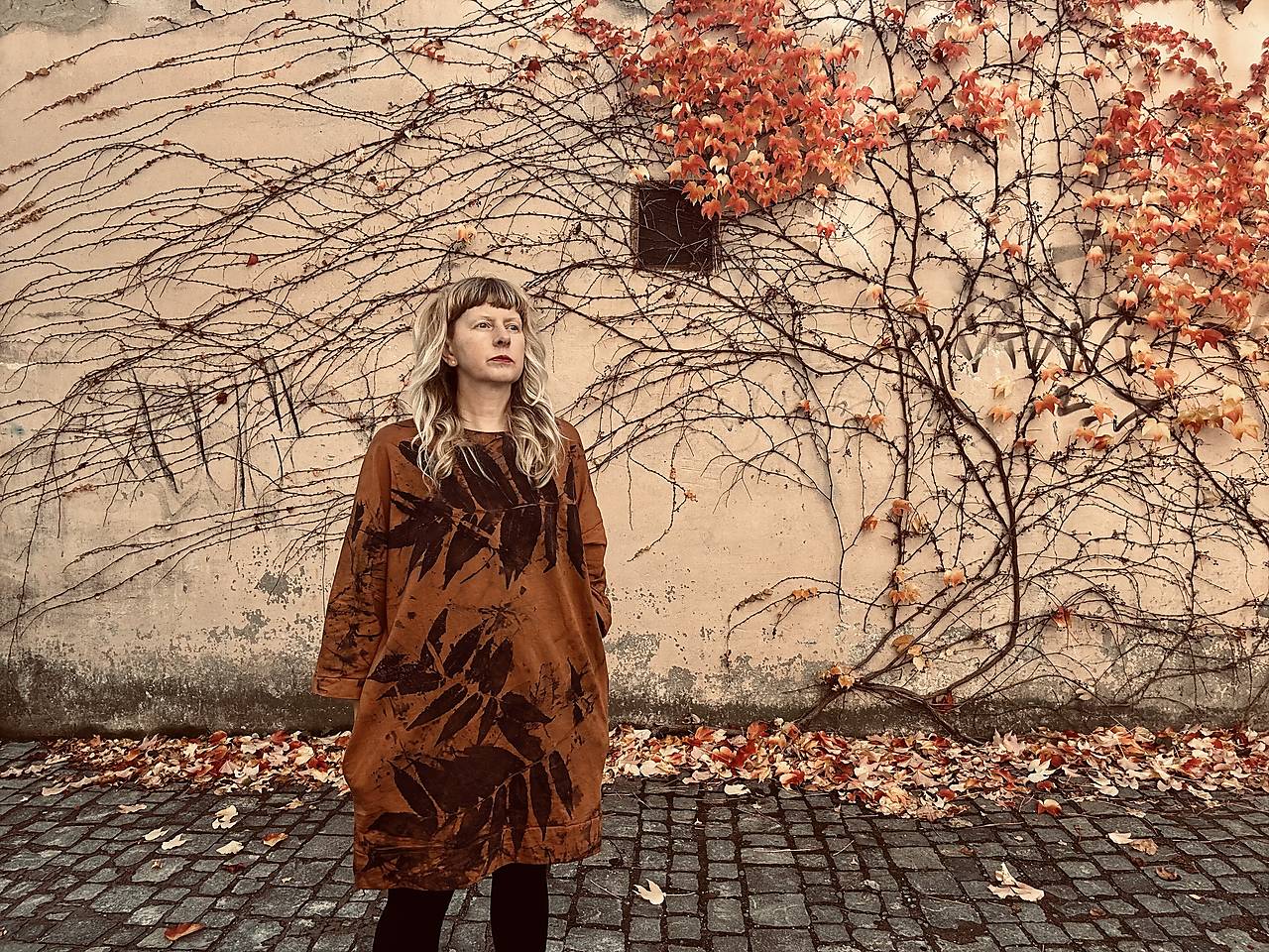 saty s vreckami .kimono skoricove.