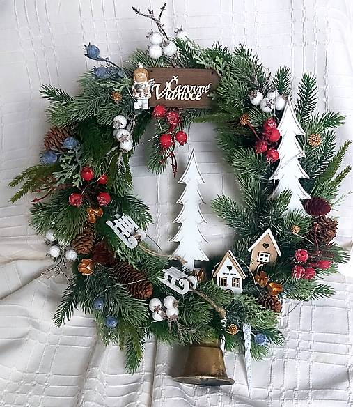 Dekorácie - vianočný veniec Čarovné Vianoce - 17958382_