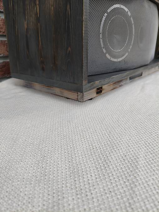 Aktívny HIFI reproduktor drevený