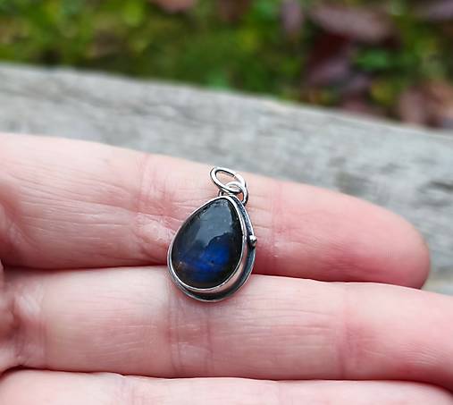 Strieborný Prívesok s Labradoritom