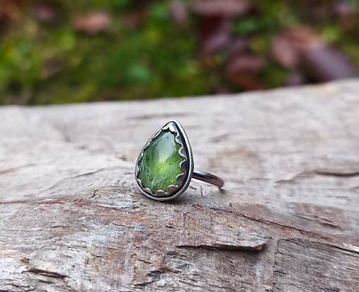 Strieborný Prsteň s Olivínom