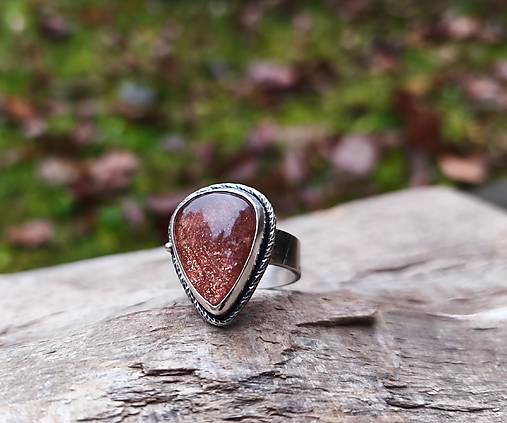 Strieborný Prsteň so Slnečným kameňom