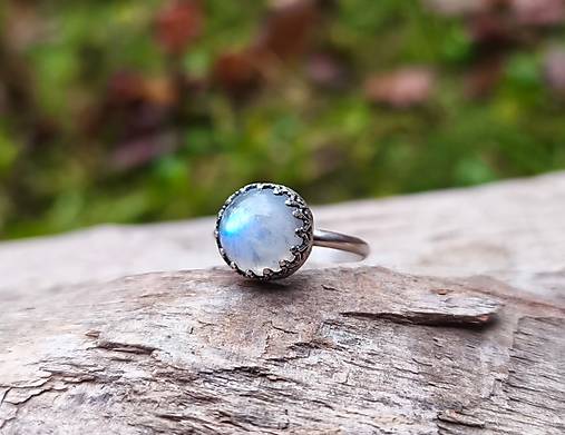 Strieborný Prsteň s Mesačným kameňom