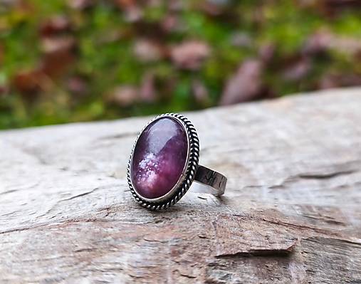 Strieborný Prsteň s Lepidolitom