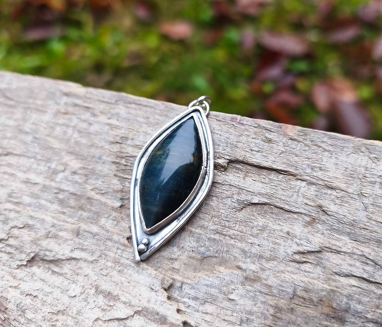 Strieborný Prívesok so Sokolím okom