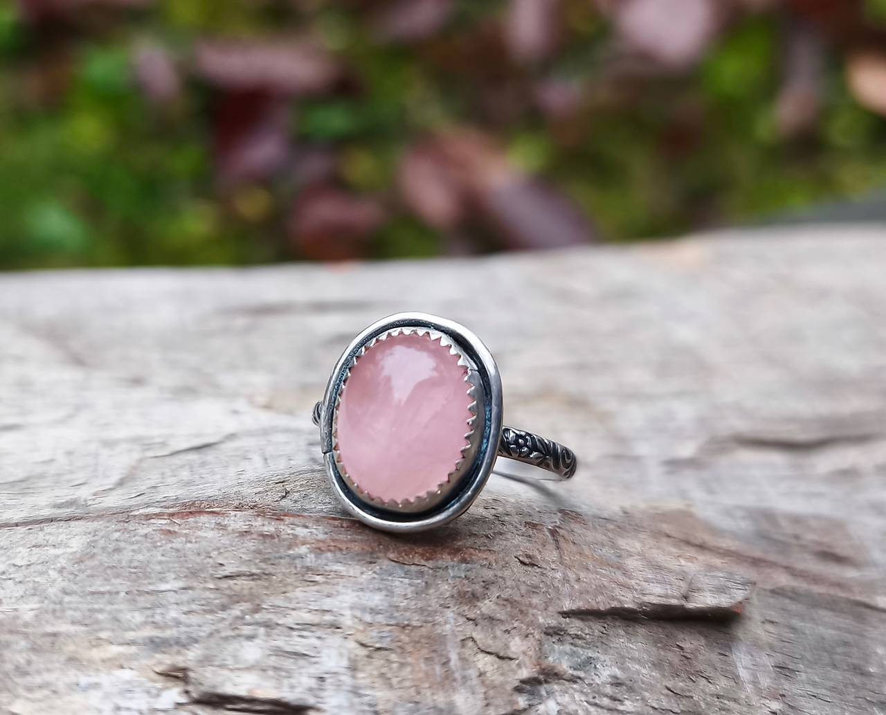 Strieborný Prsteň s Ruženínom