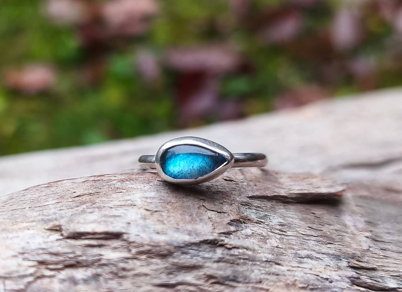 Strieborný Prsteň s Labradoritom