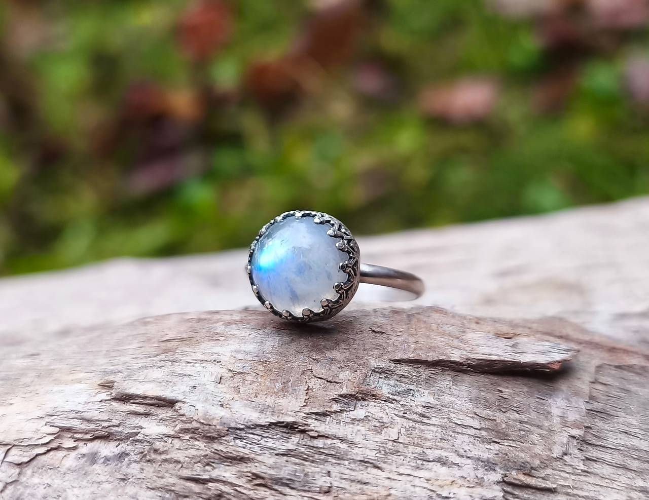 Strieborný Prsteň s Mesačným kameňom