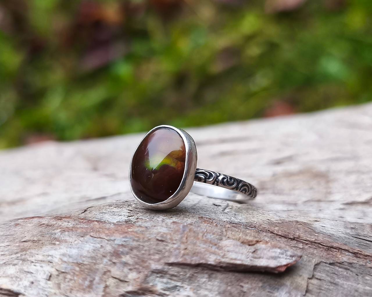 Strieborný Prsteň s Ohnivým Achátom