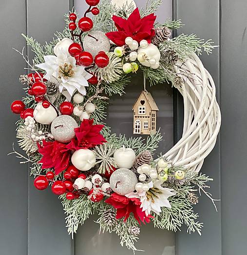 Vianočný veniec 35cm na prútenom základe na dvere vianočná dekorácia Venček