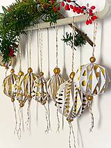 Dekorácie - Papierové ozdoby origami so zlatom, exkluzívna limitovaná kolekcia - 17967880_