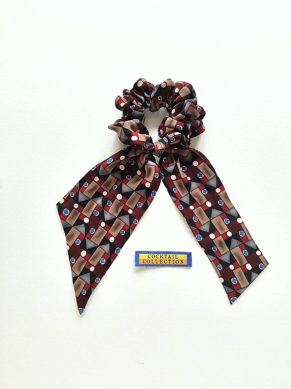 Maxi scrunchie hodvábna (Šedo-bordová geometrická)