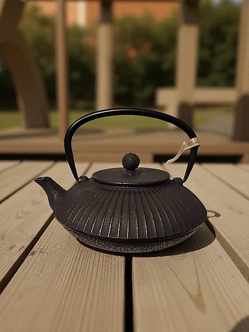 Liatinová konvica 0,8l