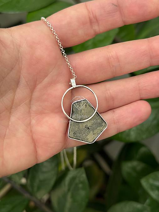 Strieborný 925/1000 prívesok s pyritom