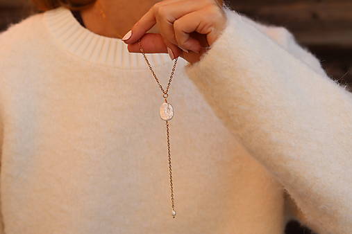 Náhrdelník v tvare Y Keshi perla