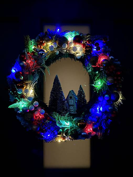 LEDVianočný veniec 36cm na dvere s LED podsvietením vianočná dekorácia Venček