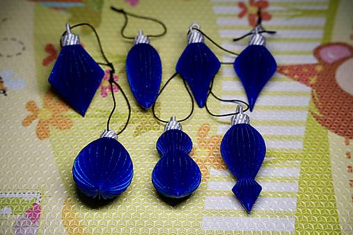 Veselé Vianočné Ozdoby – Snehuliak v Mikulášskej Čiapke