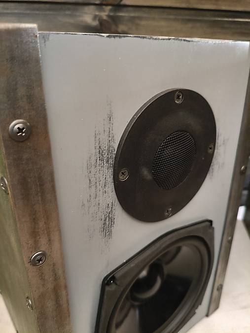 Hifi industriálne reproduktory