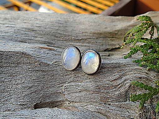 Strieborné náušnice Ag925 Mesačný kameň