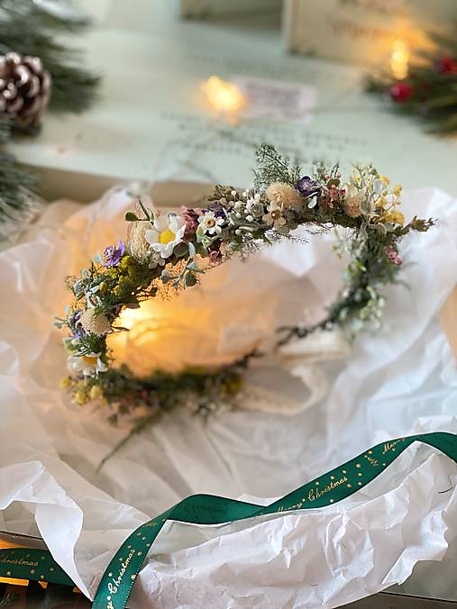 Darčekový box "prvý jarný pozdrav " - venček, hrebienok a náušnice