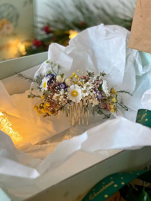 Darčekový box "prvý jarný pozdrav " - venček, hrebienok a náušnice