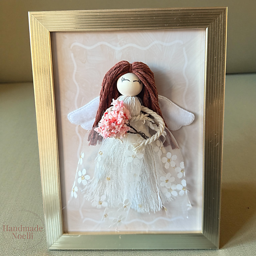 Dekorácie - Kvetinový anjelik v rámiku – ručná dekorácia (rôzne farby) - 17969851_