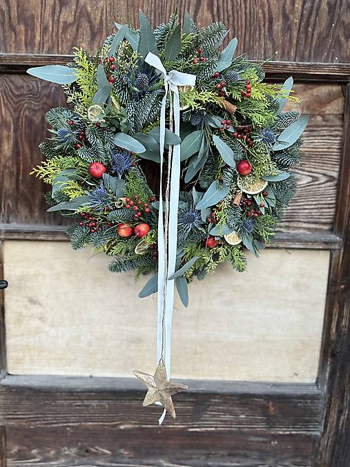 Dekorácie - Vianočný veniec na dvere - 17969082_