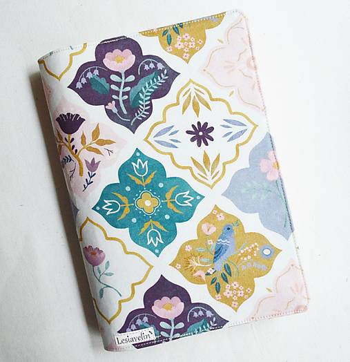 Papiernictvo - Obal na knihu nastaviteľný - Ornamentálne kvety (bavlna) - 17973225_