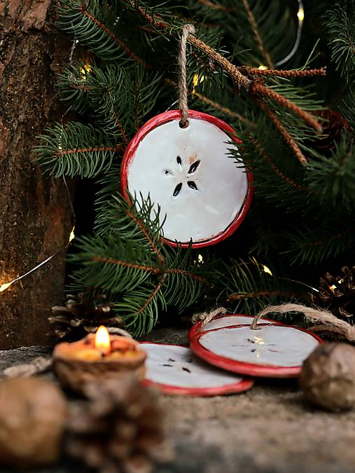 Keramické jabĺčka na stromček