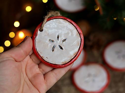 Keramické jabĺčka na stromček