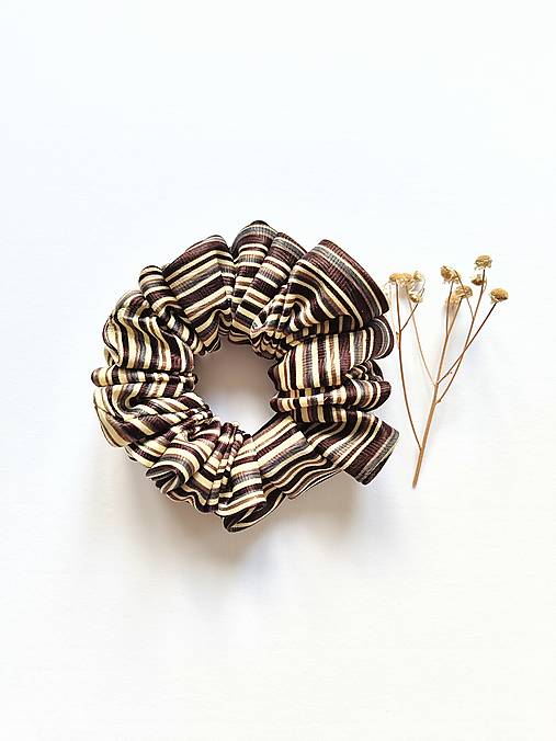 Basic MAXI scrunchie (Hnedá pásikatá)