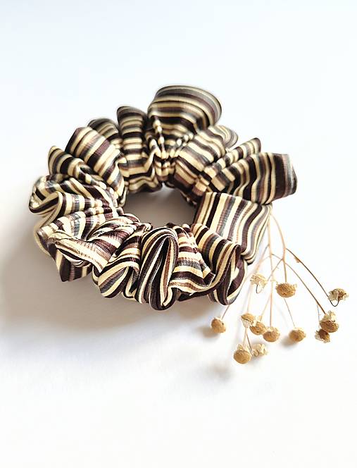 Basic MAXI scrunchie (Hnedá pásikatá)
