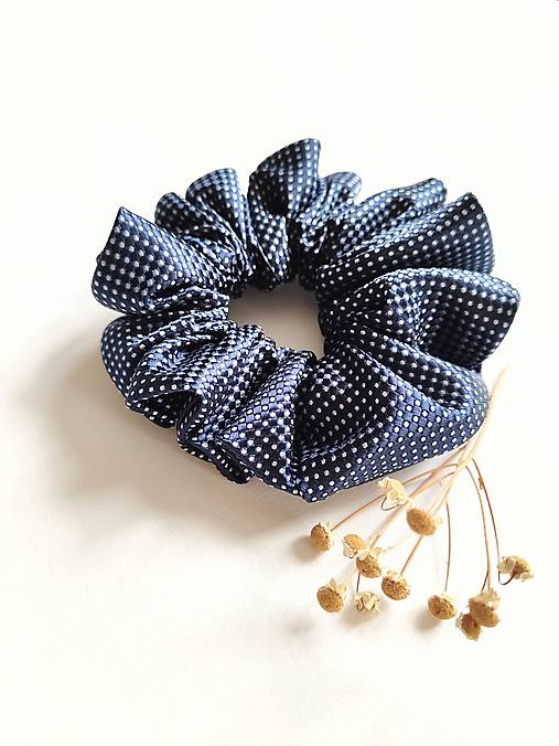 Basic MAXI scrunchie (Tmavomodro-biela)