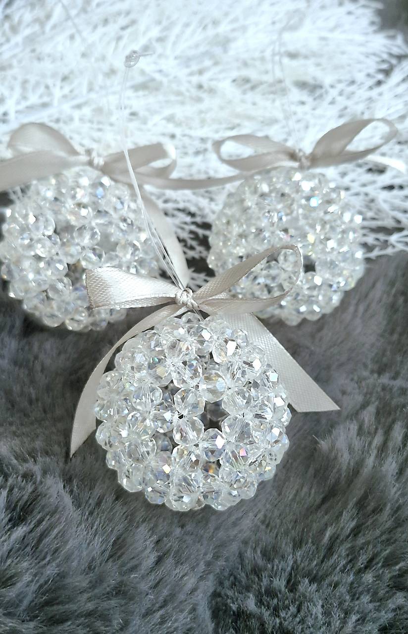 Vianočná krištáľova guľa  (Vianočná guľa biela)
