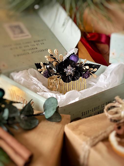 Darčekový box "chuť noci" - hrebienok, set vláseniek a klipy na topánky