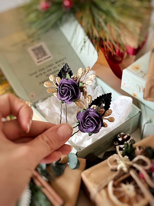 Darčekový box "chuť noci" - hrebienok, set vláseniek a klipy na topánky