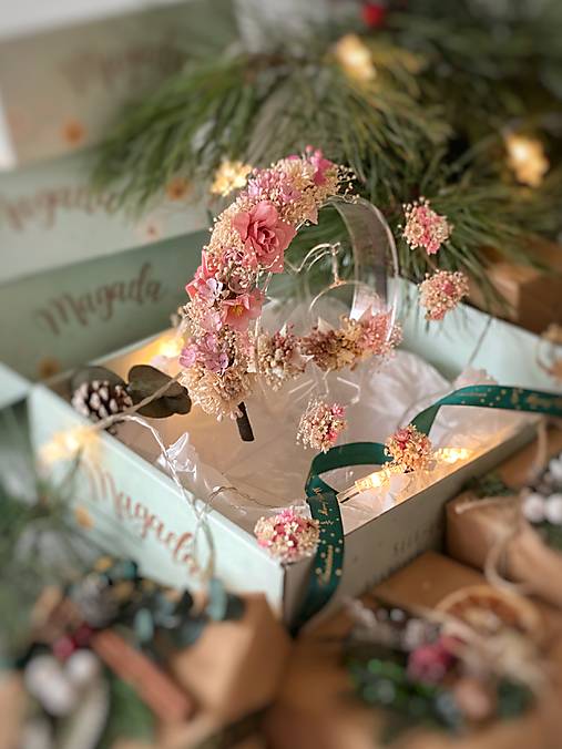 Darčekový box "sladká romanca " -  čelenka, náušnice a set vláseniek